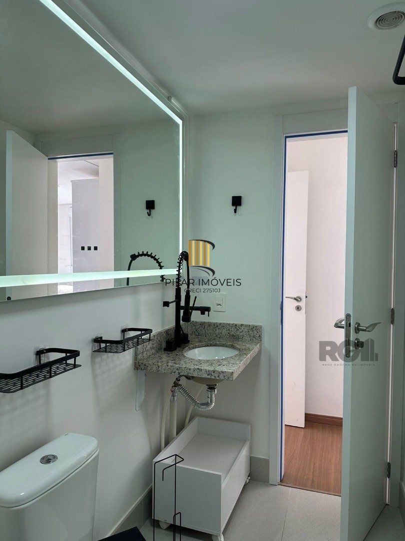 Apartamento 2 dormitórios no bairro Passo da Areia