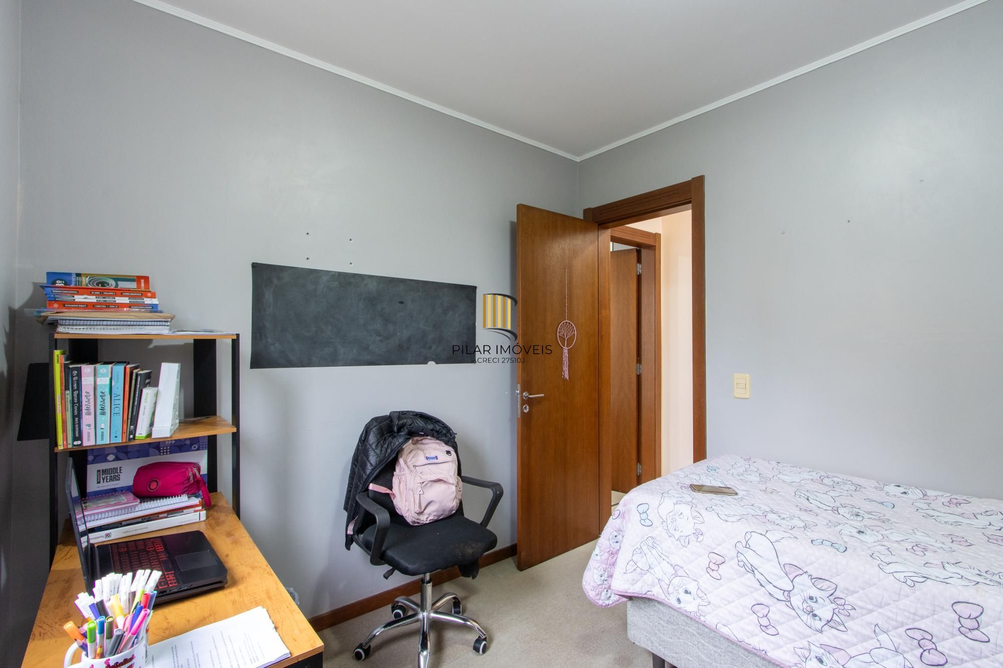 Apartamento Mobiliado e Reformado – Porteira Fechada