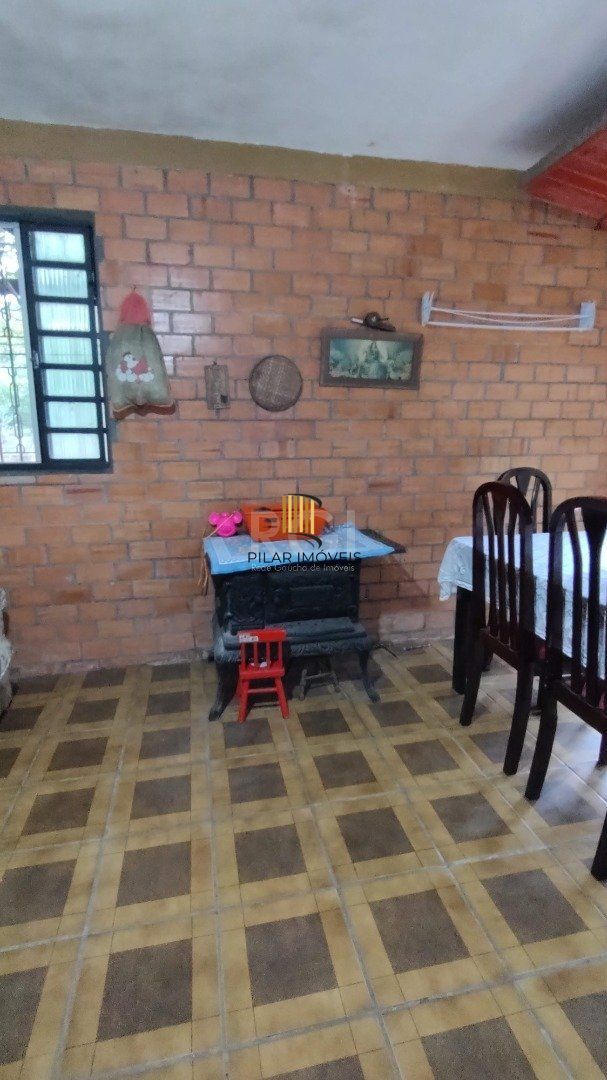 Sitio à venda no Lami, com 2 casas térreas, com 4 quartos cada uma
