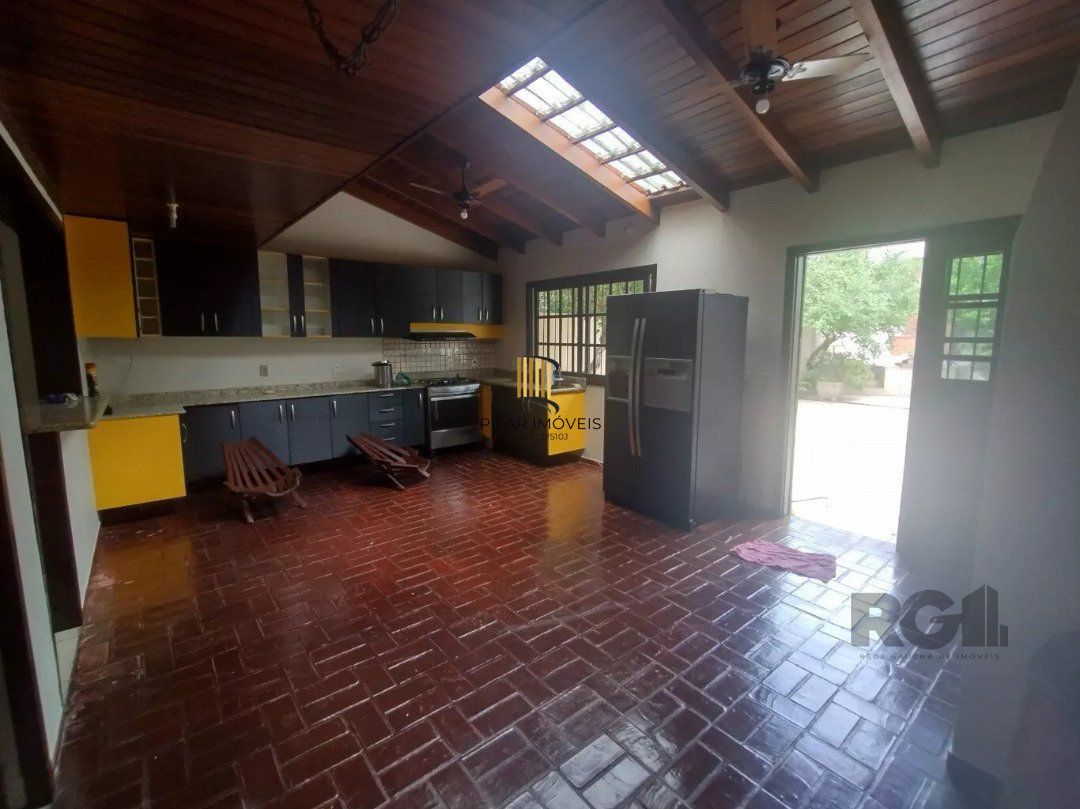 Casa 4 dormitórios, Bairro Cavalhada.