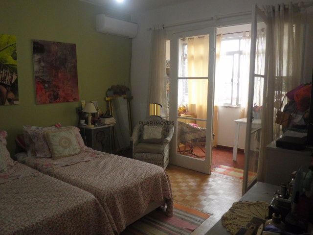 Casa para Venda - 330m², 4 dormitórios, Menino Deus