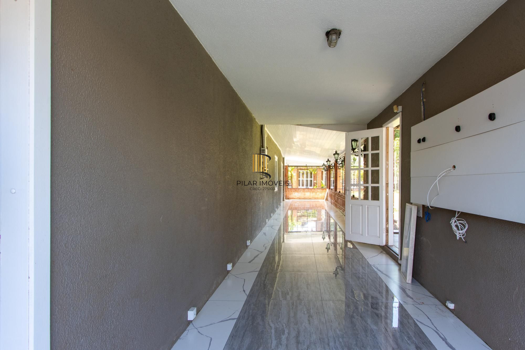 Casa Residencial à Venda no Bairro Guarujá, Porto Alegre, RS