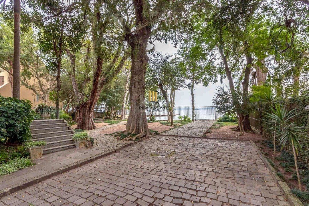 Casa Condominio para Venda - 331.2m², 4 dormitórios, sendo 4 suites, 2 vagas - Tristeza