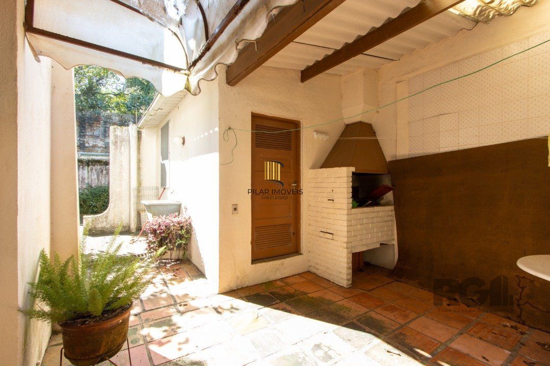 Casa 3 dormitórios no bairro Vila Assunção