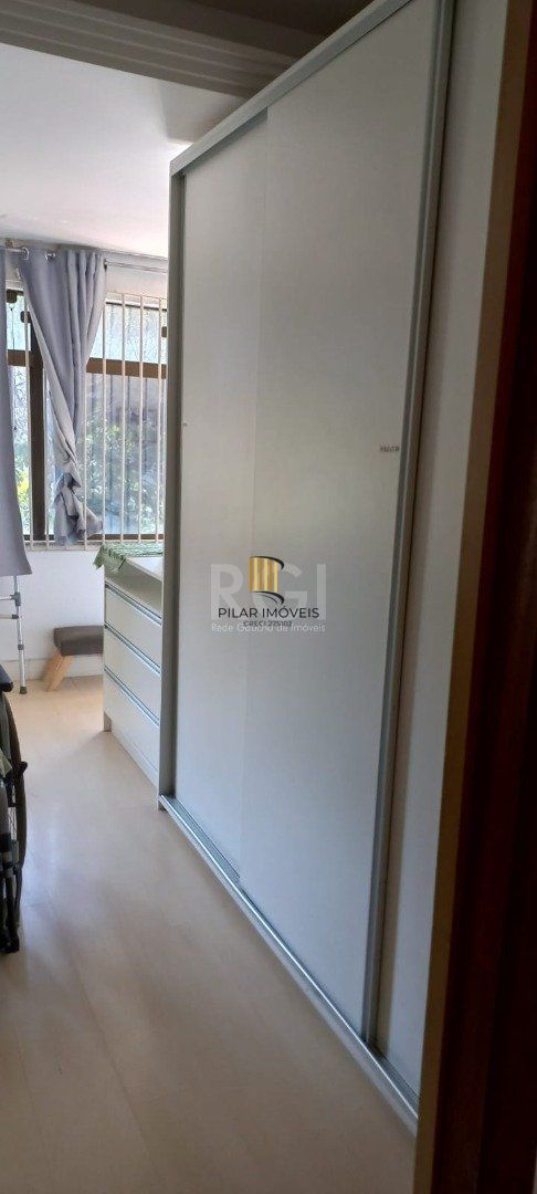 Casa 9 dormitórios no bairro Menino Deus
