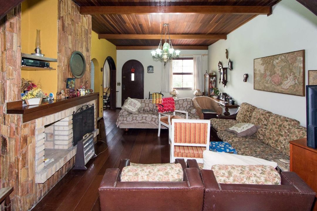 Casa para Venda - 228.93m², 4 dormitórios, sendo 3 suites, 3 vagas - Vila Assunção
