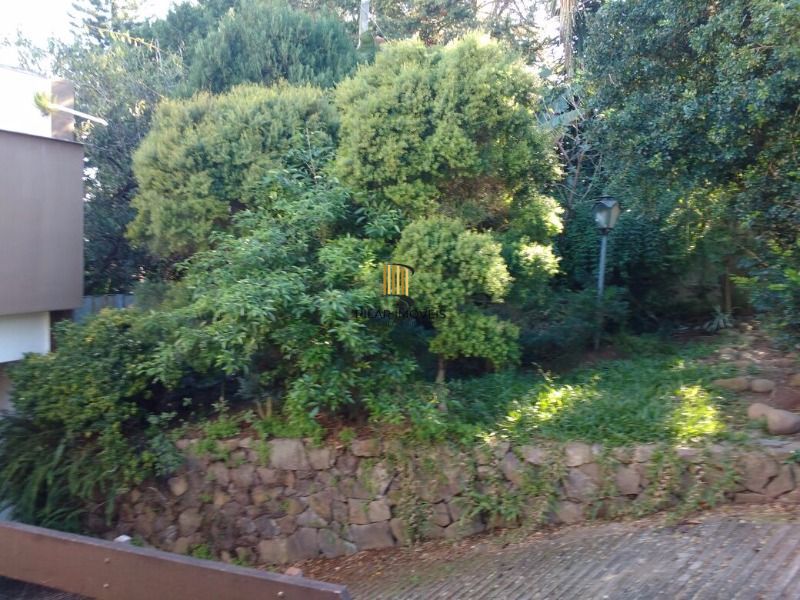 Casa para Venda - 350m², 3 dormitórios, 4 vagas - Vila Assunção