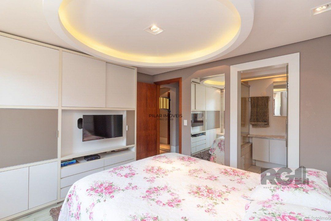 Casa Condominio para Venda - 307m², 5 dormitórios, sendo 1 suites, 4 vagas - Cristal