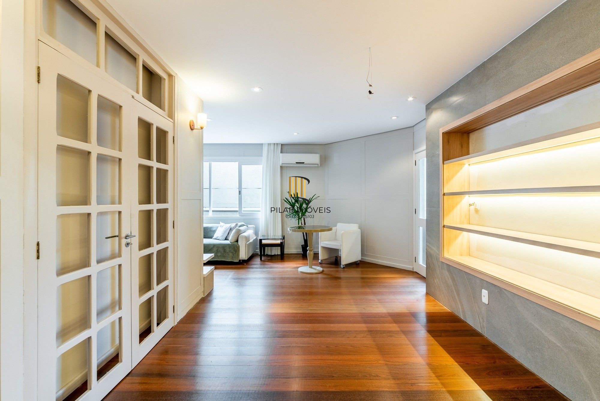 Apartamento com 147m², 3 dorm, Petrópolis