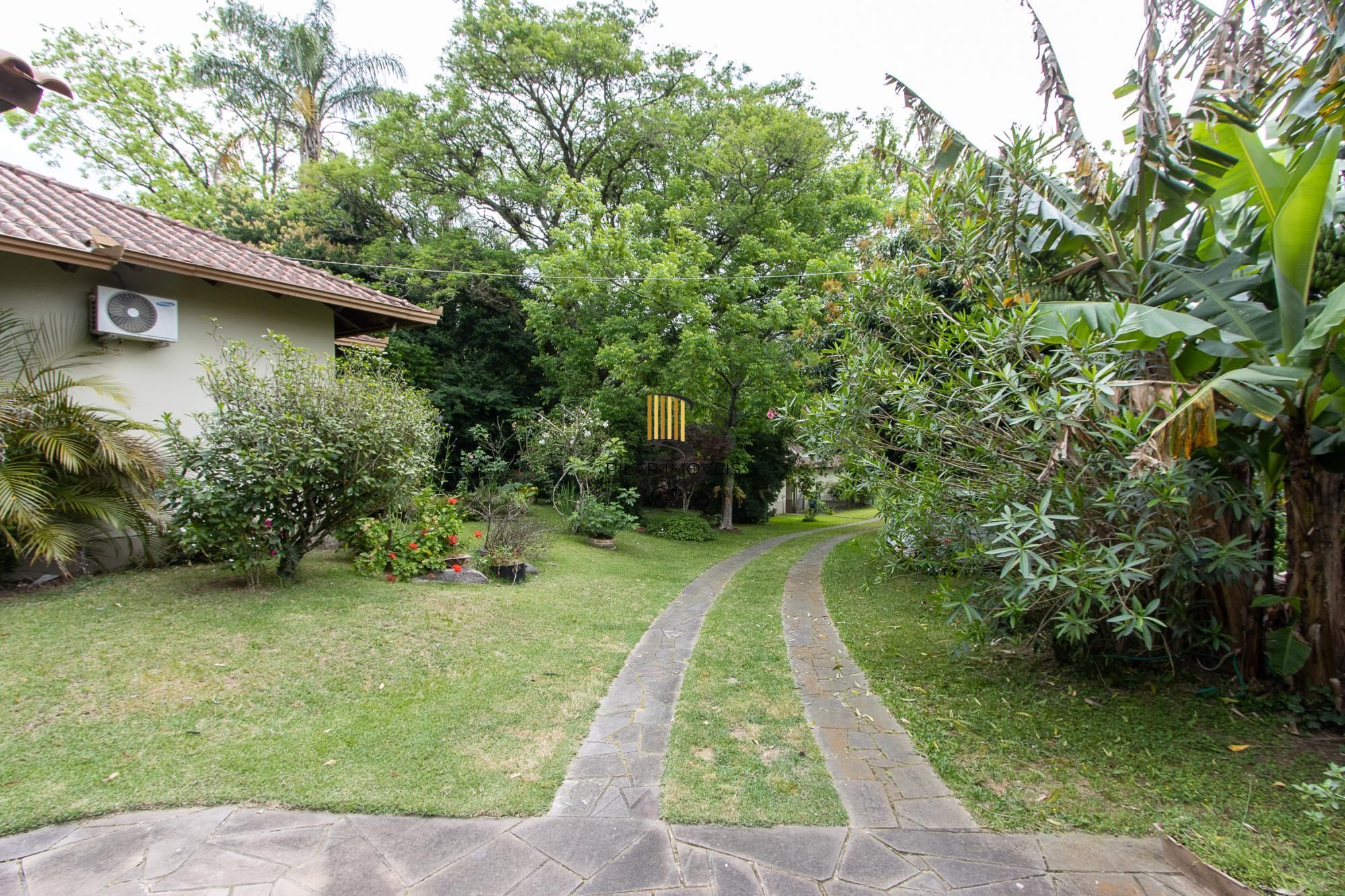 Casa térrea, nova, 3 quartos, 1 suite - Bairro Belém Velho