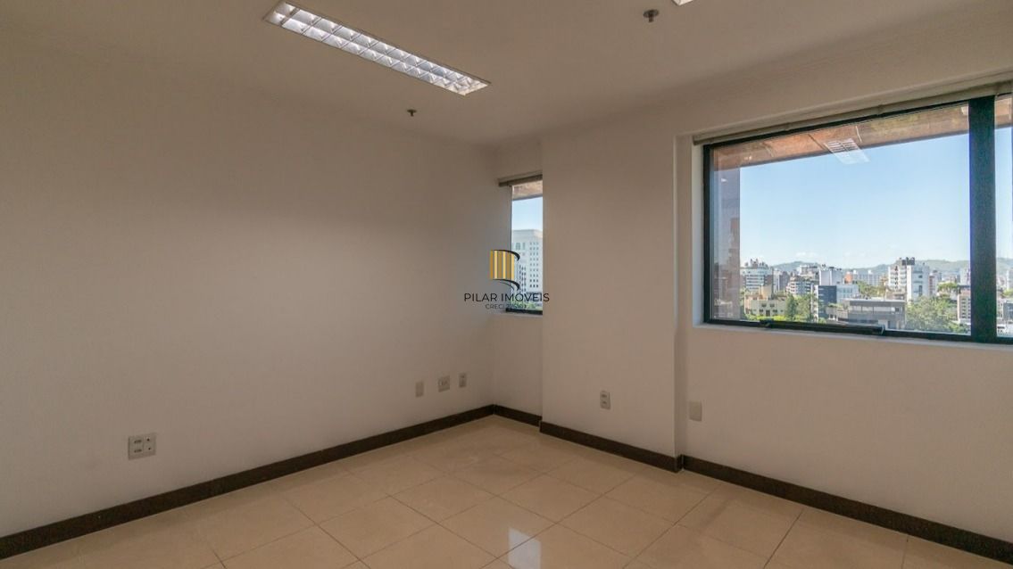 Sala Comercial 1 dormitório no bairro Auxiliadora