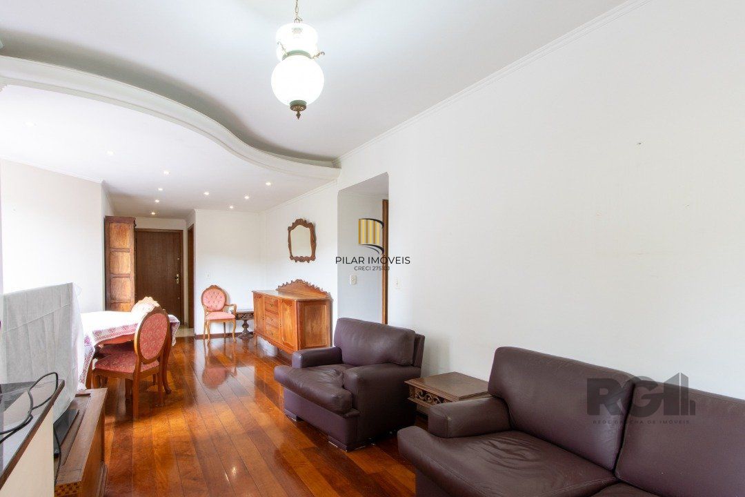 Apartamento semi mobiliado de 3 quartos com suíte no bairro Tristeza junto ao Colégio Mãe de Deus