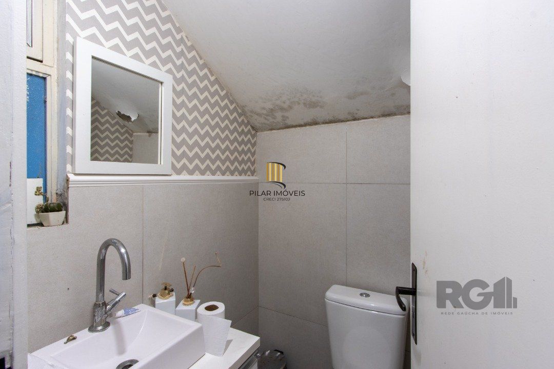Sobrado com 148,45m², com 2 quartos, suíte, área gormet, vista para o Guaíba, na Vila Conceição.