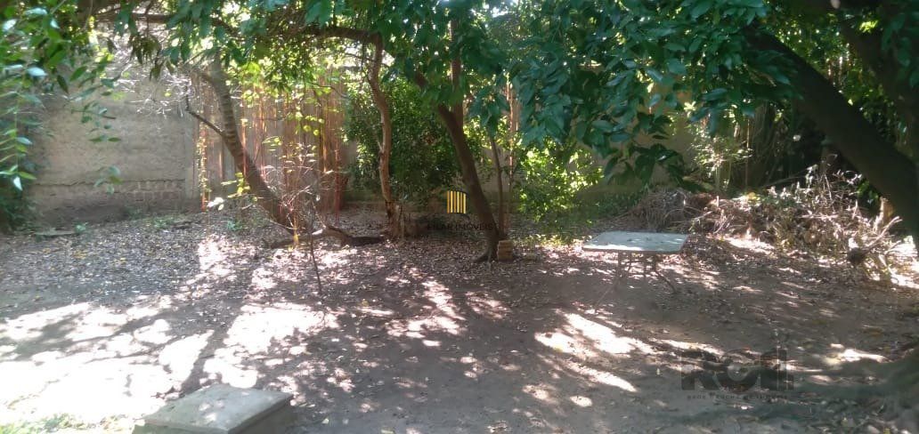 Casa 3 dormitórios no bairro Ipanema
