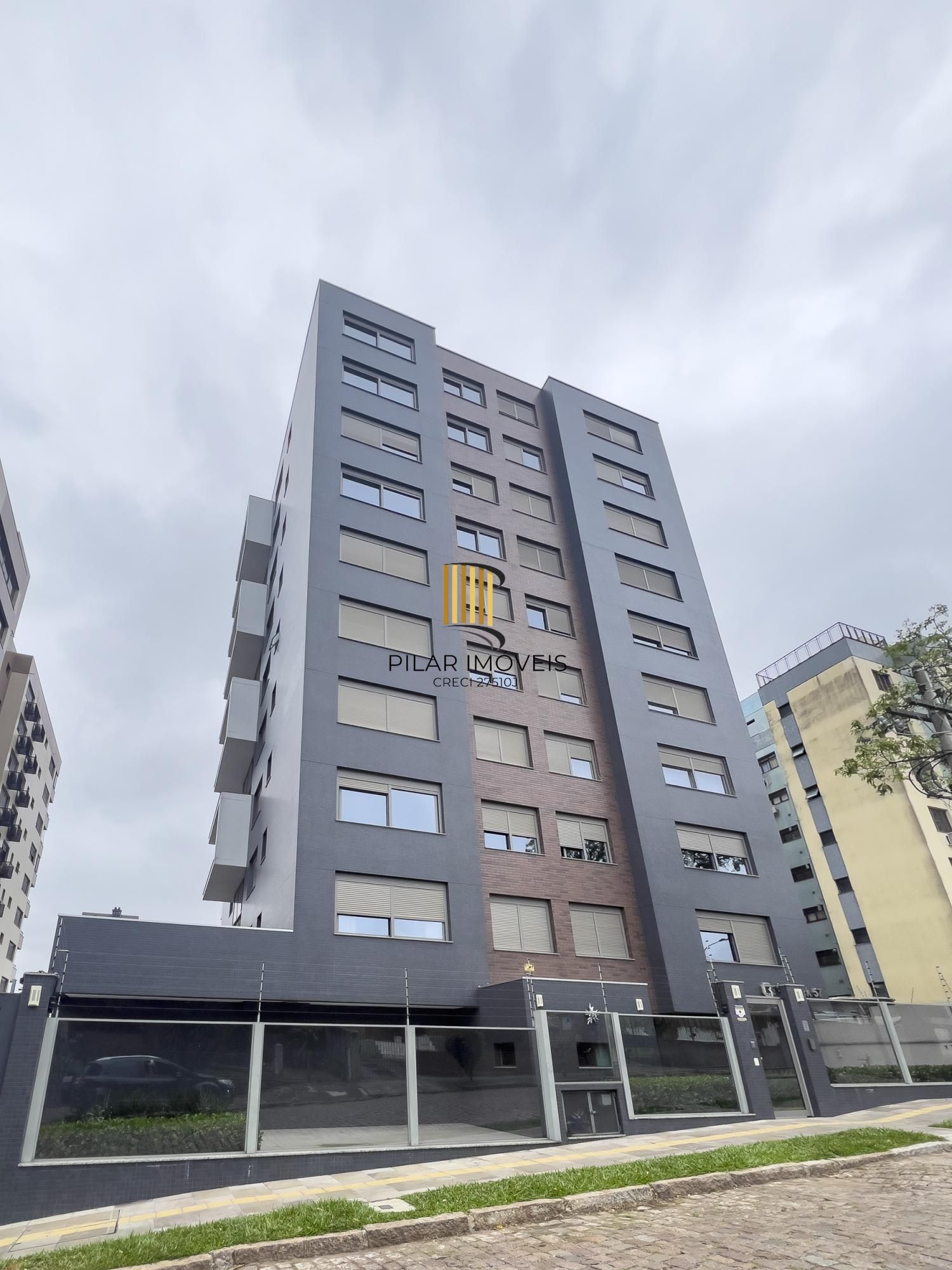 Apartamento com 217m² e 3 dormitórios no bairro Tristeza em PORTO ALEGRE para Comprar
