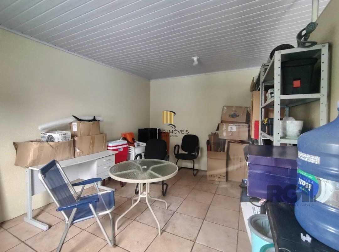 Casa para venda com 3 dormitórios no bairro Tristeza
