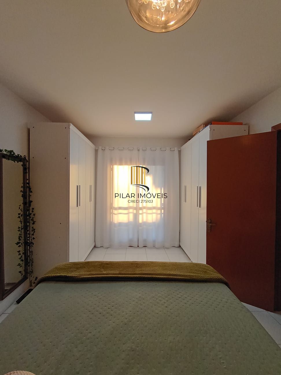 Casa de condomínio, 2 dormitórios, 1 vaga, bairro Ipanema.