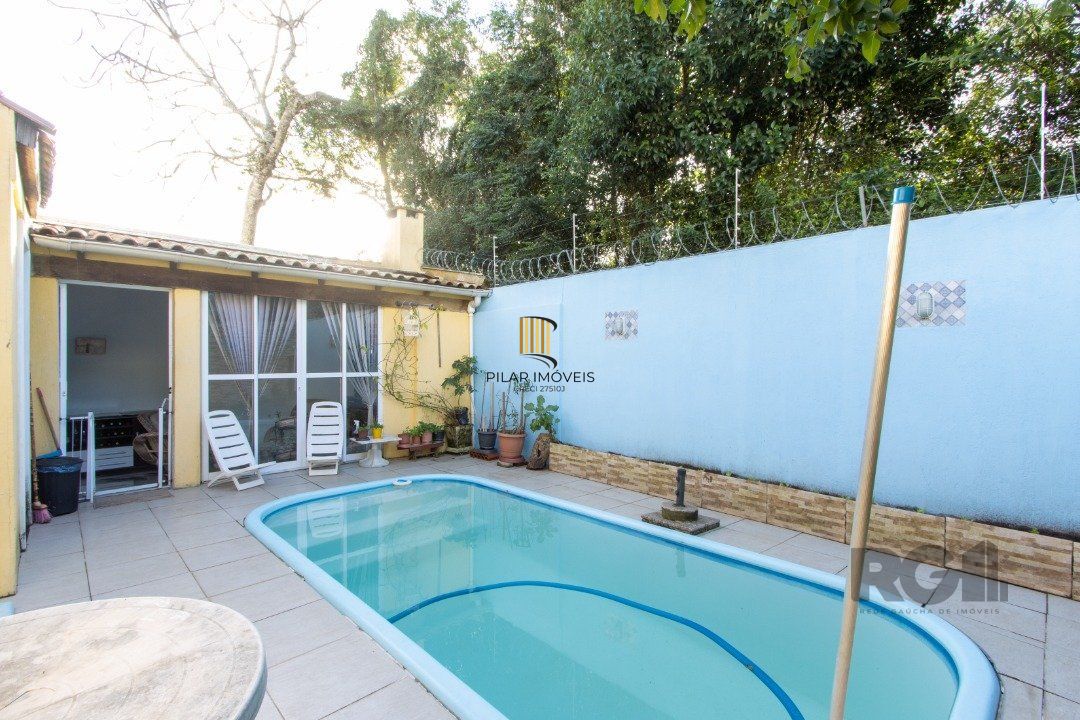 Casa para Venda - 204m², 3 quartos, 2 suites, 1 vaga - Caminhos do Sol - Guarujá