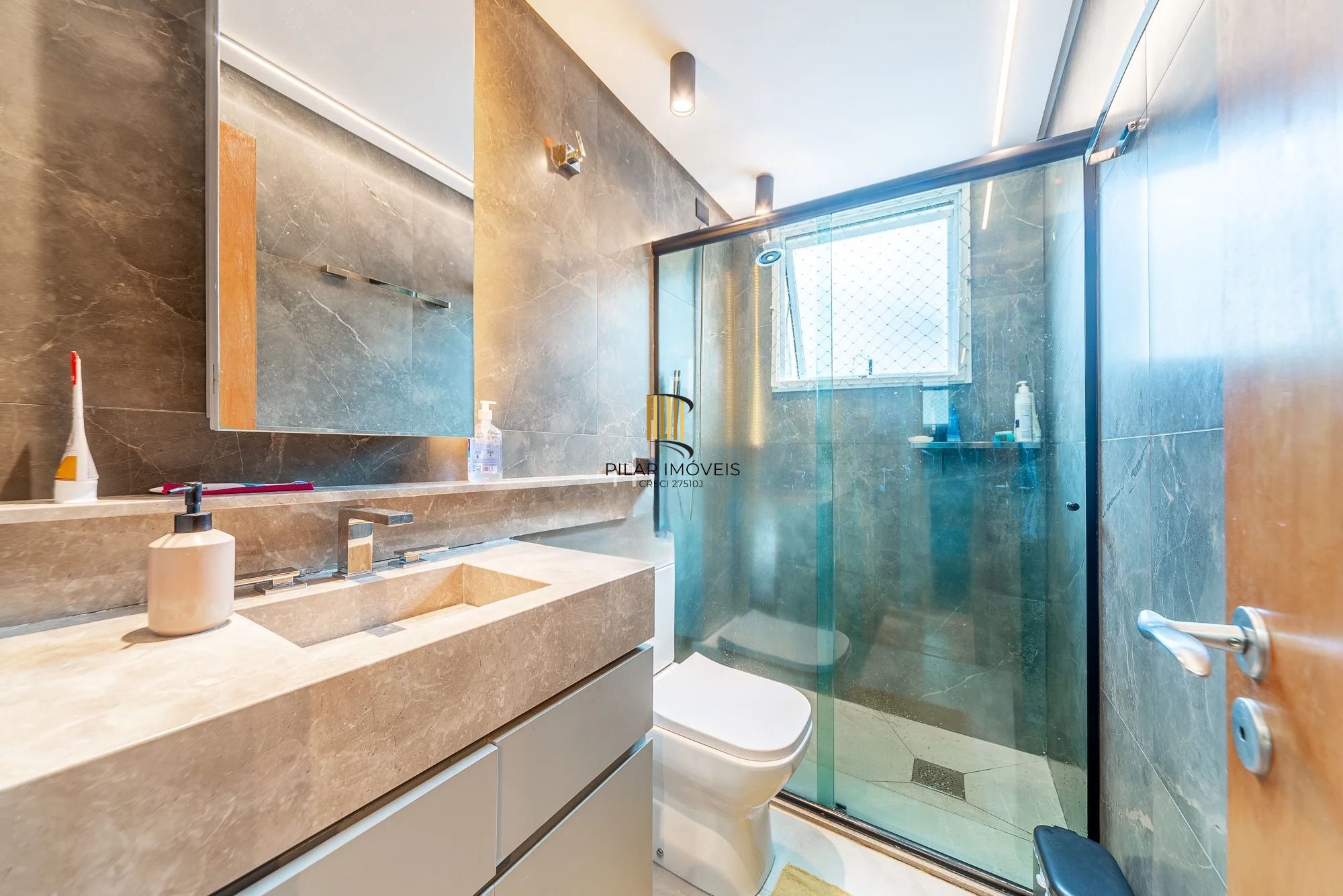 Apartamento Garden com 136m² e 3 dormitórios, 1 suíte, 2 vagas