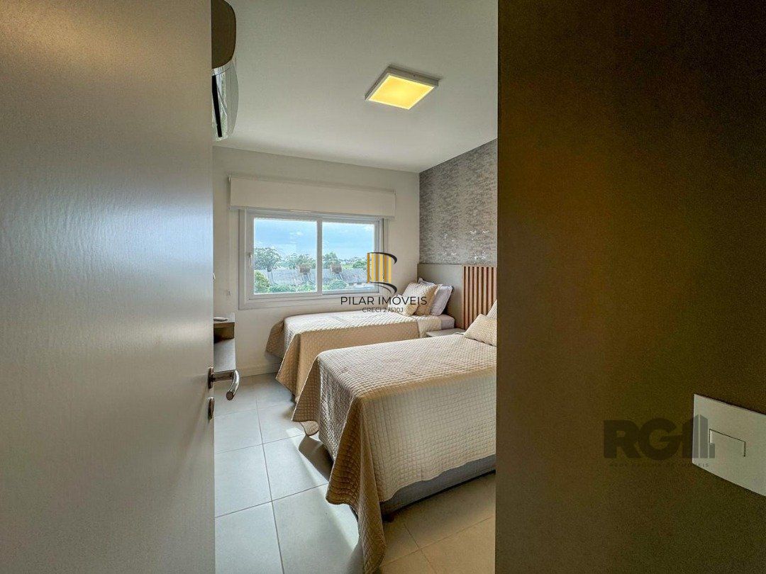 Apartamento para Venda - 138.33m², 3 dormitórios, sendo 1 suites, 3 vagas - Centro