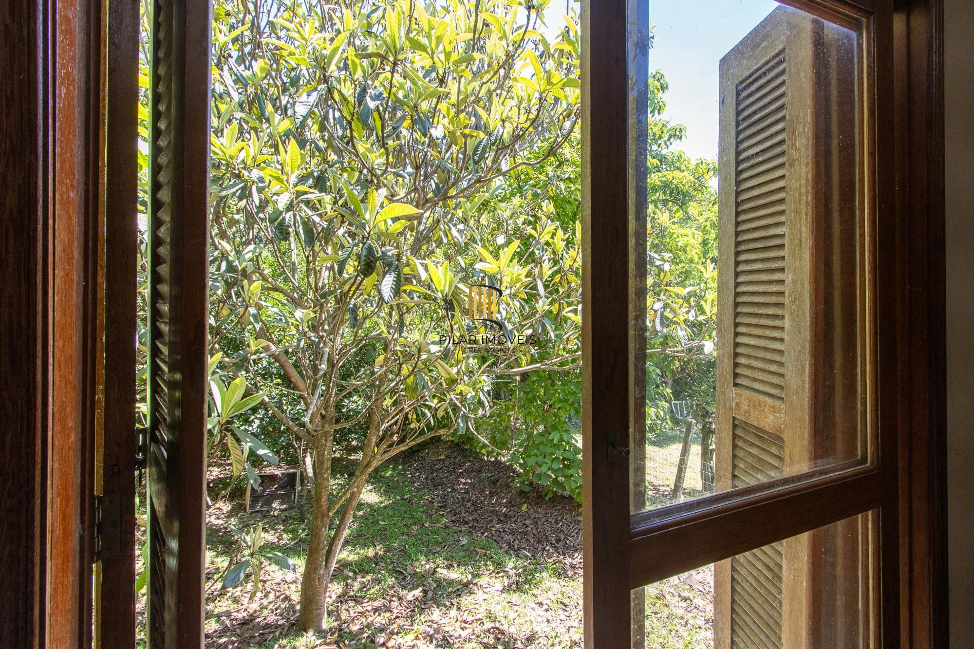 Casa 3 dormitórios no bairro Pitinga