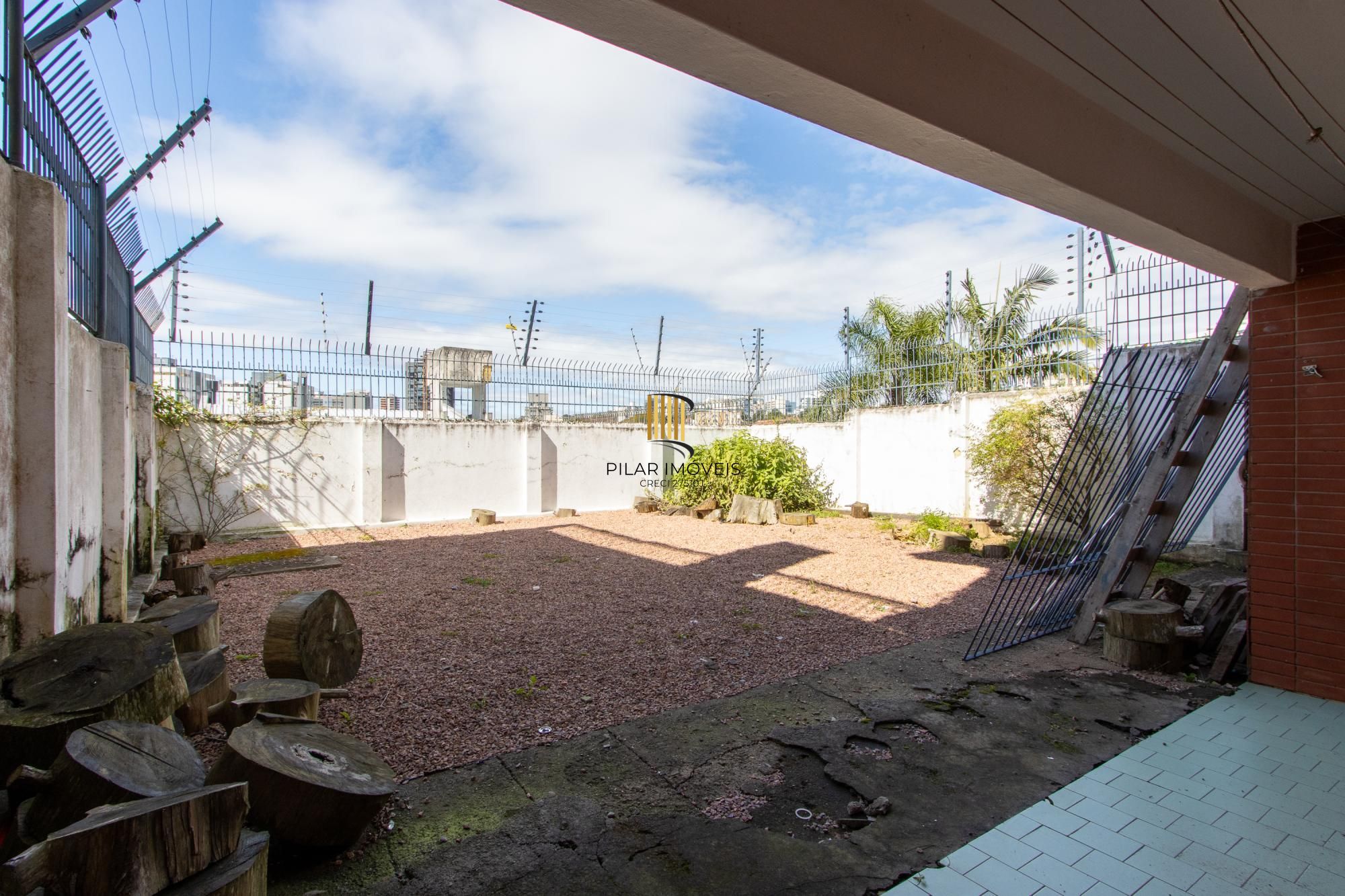 Casa residencial ou comercial em Higienópolis