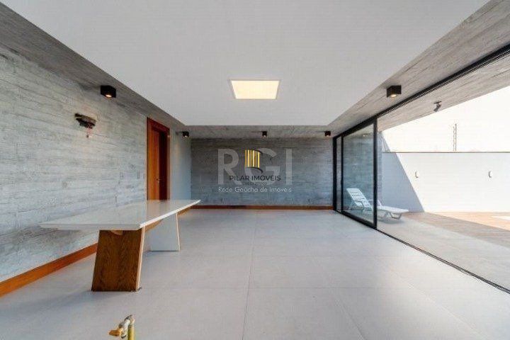 Casa para Venda - 523m², 3 dormitórios, sendo 3 suites, 4 vagas - Sétimo Céu