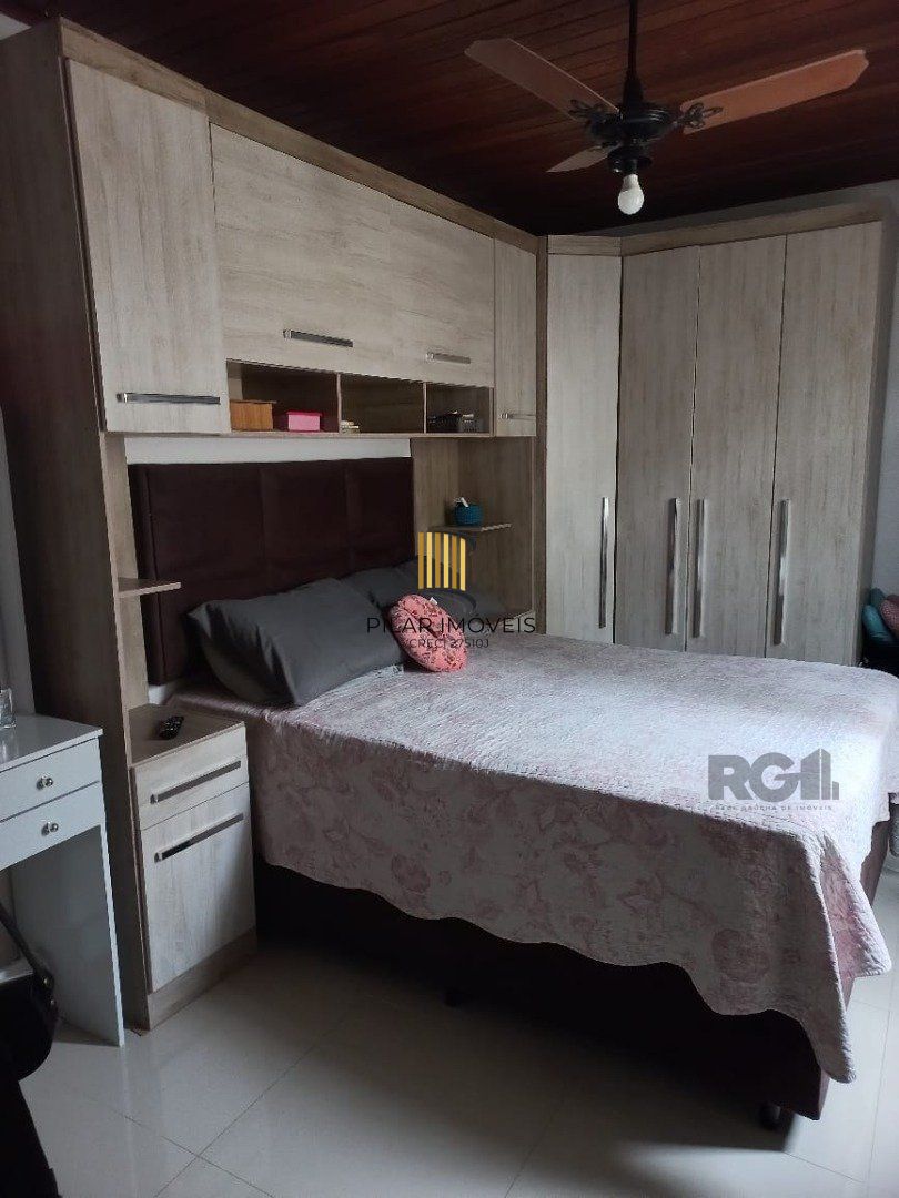 Casa 2 dormitórios com piscina na Vila Nova Porto Alegre