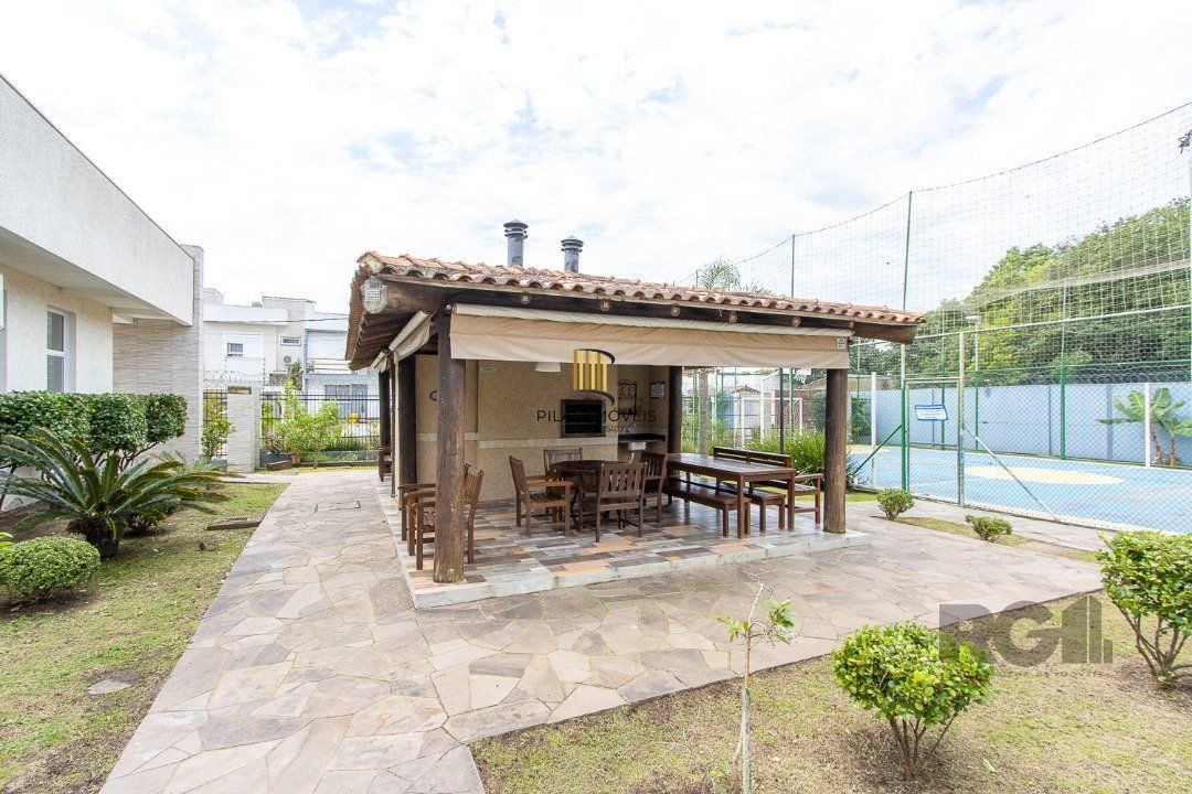 Excelente casa de condomínio na Vila Amalfi.