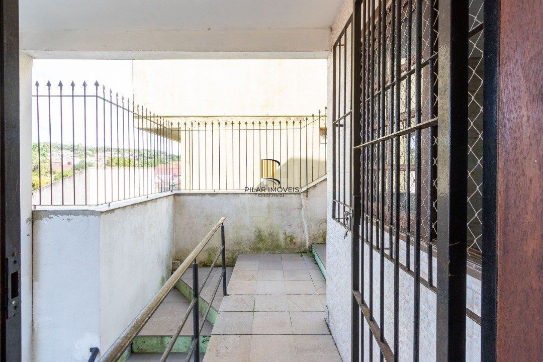 Casa para Venda - 300m², 5 dormitórios, 2 vagas - Cavalhada