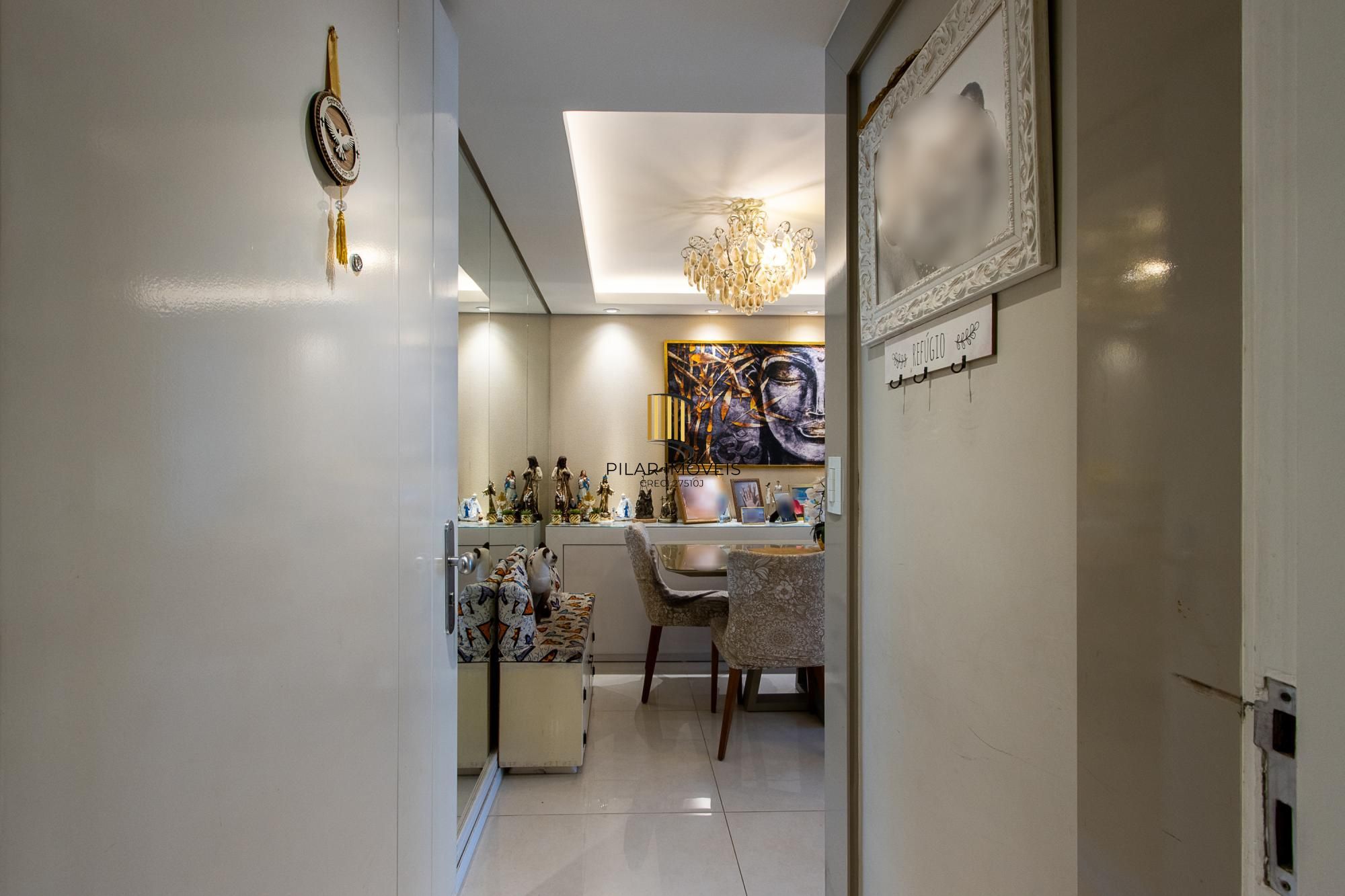 Apartamento com 2 dormitórios no bairro Cavalhada
