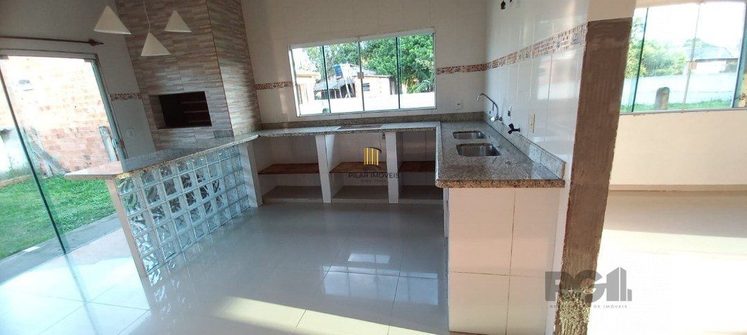 Casa 3 dormitórios no bairro Arroio Teixeira