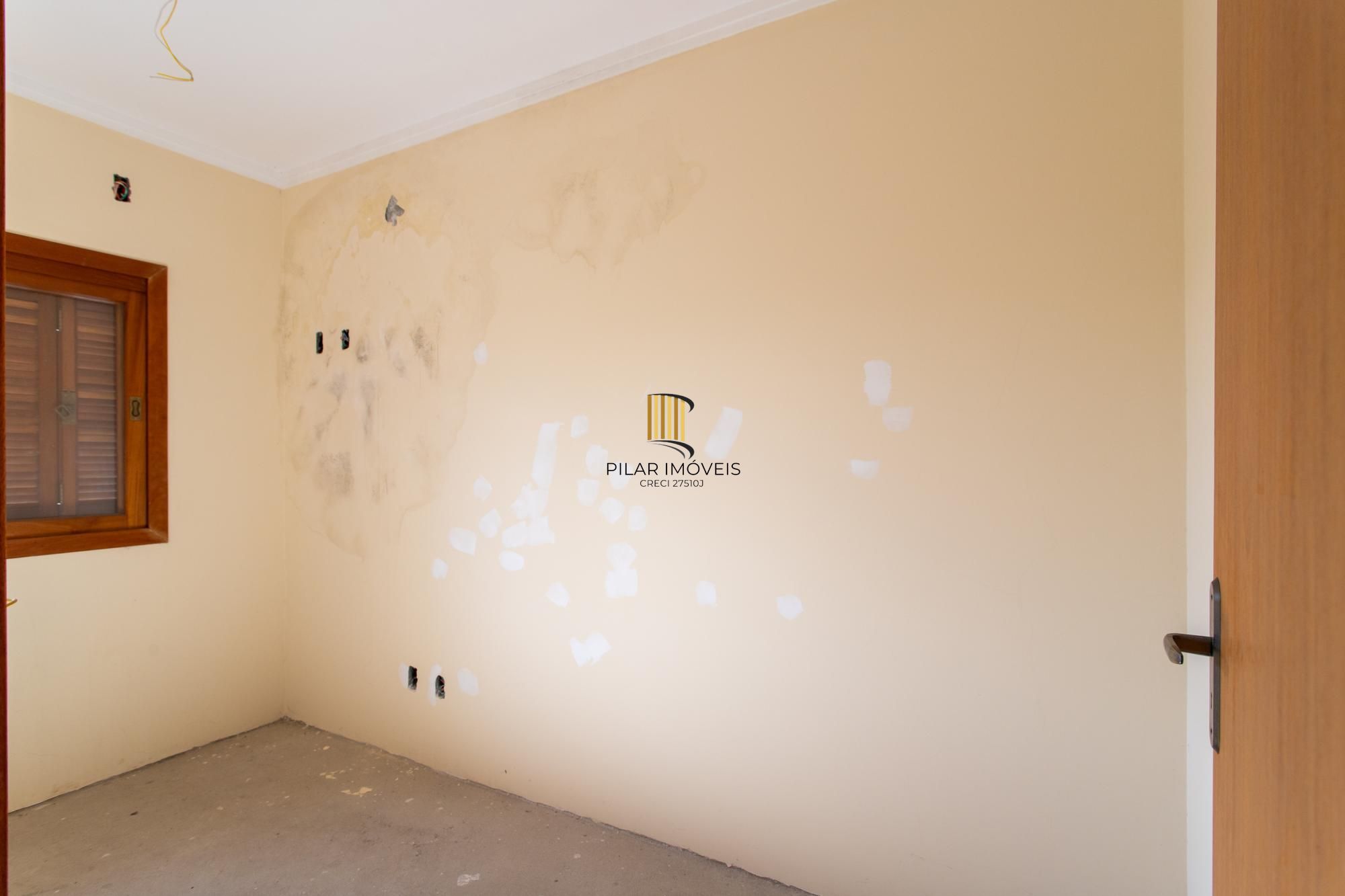 Casa para Venda - 115m², 3 dormitórios, sendo 1 suites, 2 vagas - Urubatã