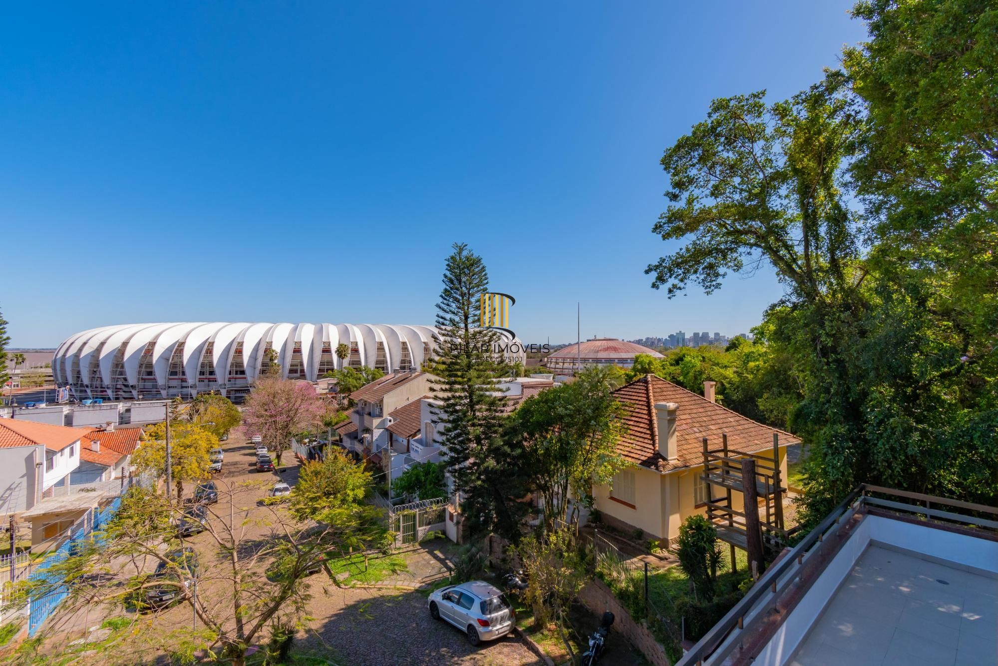 Cobertura horizontal, alto padrão, bairro Santa Tereza, 341m²  área privativa, 02 vagas garagem!