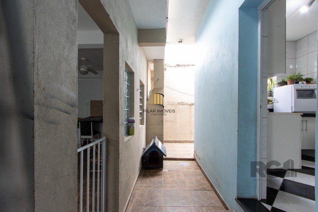 Casa para Venda - 126.89m², 3 dormitórios, 5 vagas - Azenha