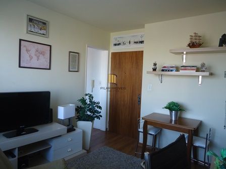 **Apartamento Semimobiliado de 1 Quarto em Vila Conceição, Porto Alegre, RS**