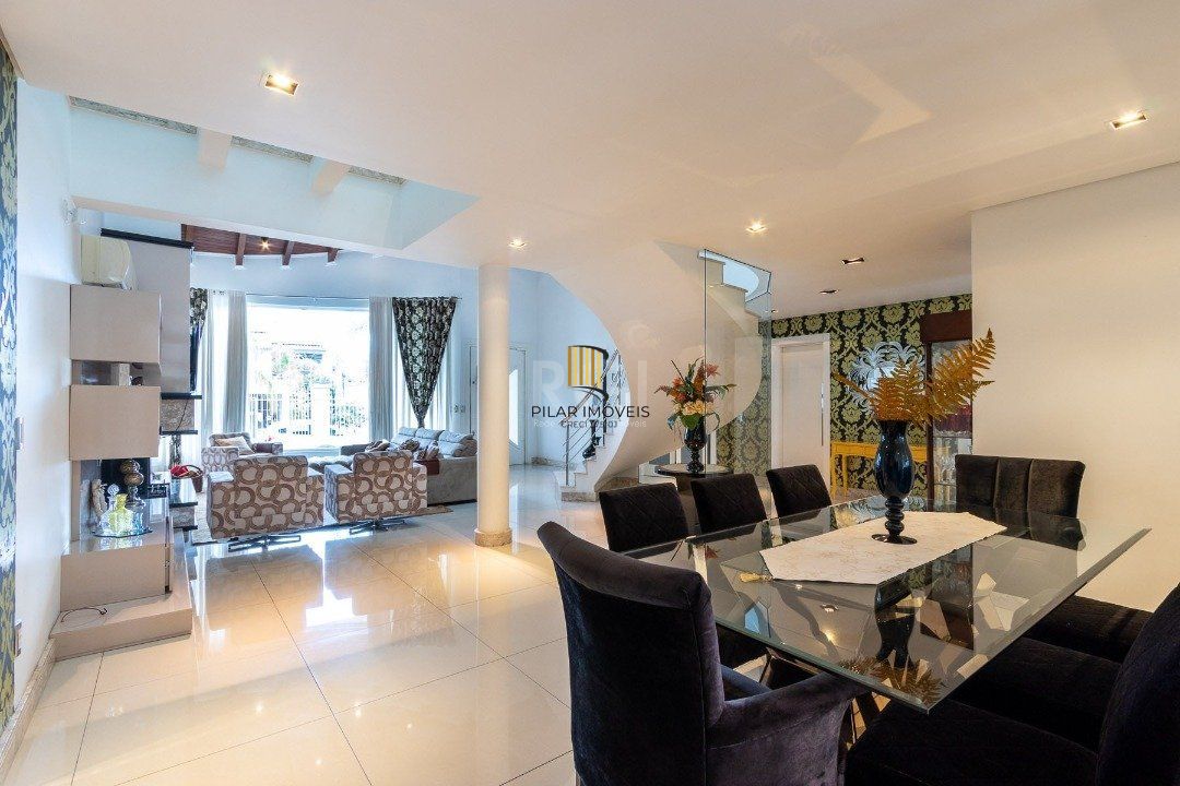 Casa para Venda - 463m², 4 dormitórios, sendo 4 suites, 4 vagas - Ipanema