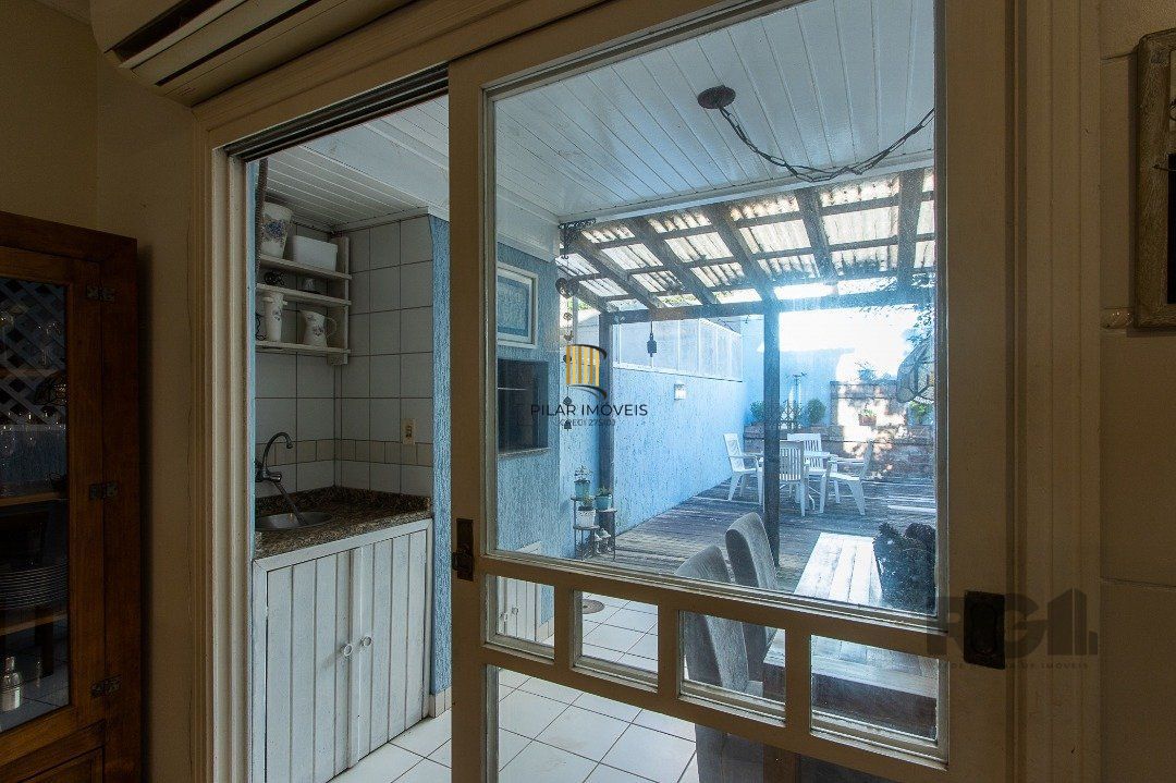 Casa 4 dormitórios no bairro Vila Conceição