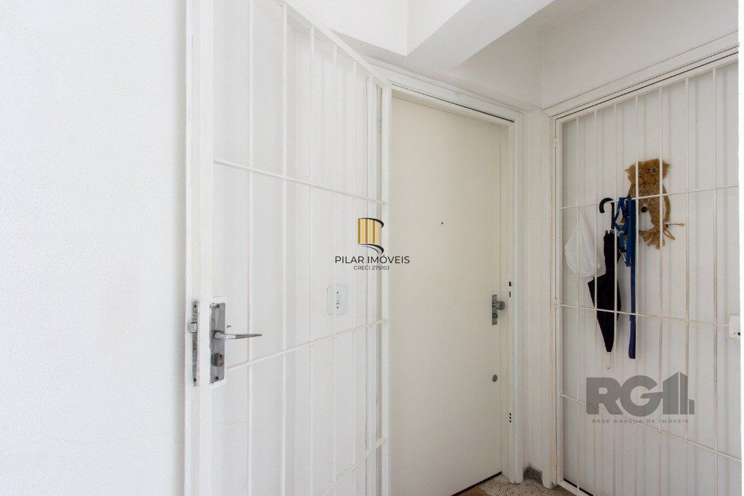 Apartamento de 2 dormitórios no Menino Deus.