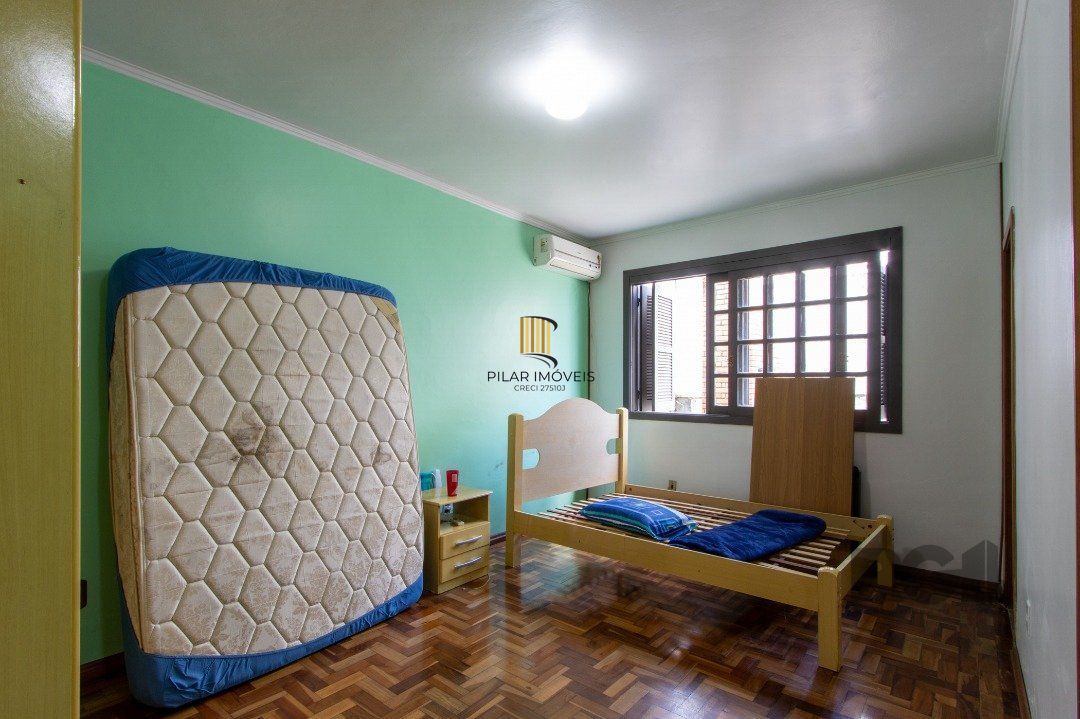 Casa 3 dormitórios no bairro Nonoai