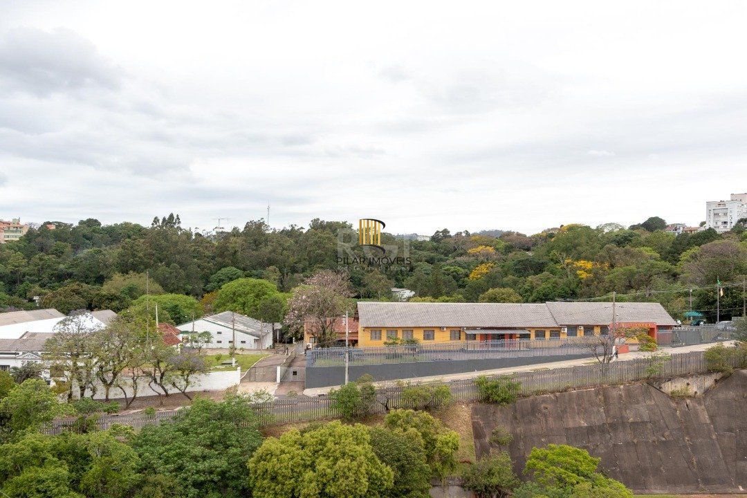 Cobertura para Venda - 302m², 4 dormitórios, sendo 1 suites, 3 vagas - Menino Deus