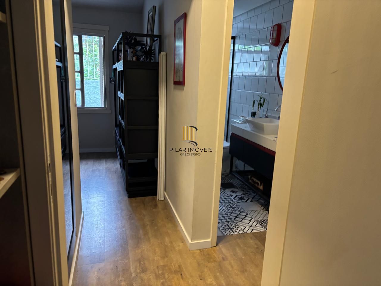 Excelente Casa em Condomínio Fechado 2 Dormitórios Recém Reformada