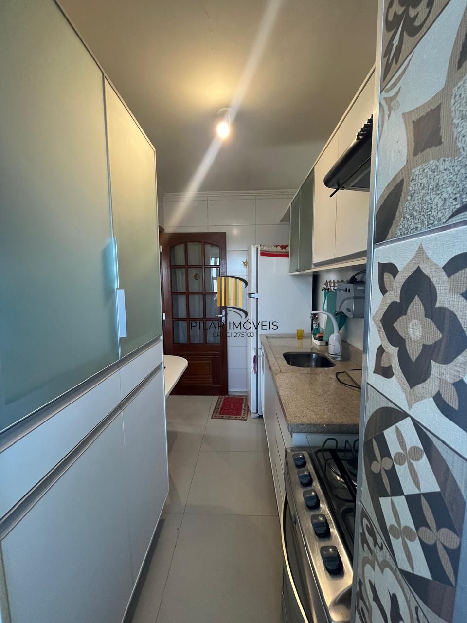 Apartamento  REFORMADO e MOBILIADO em ótima localização!!!