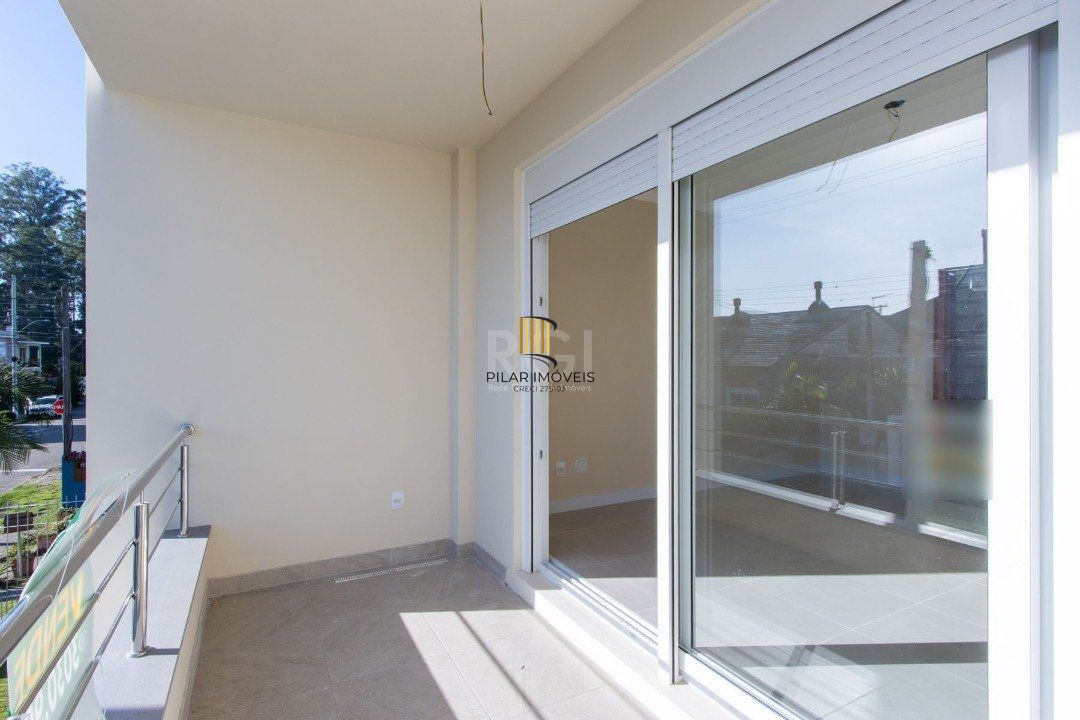 Casa 3 dormitórios no bairro Hípica
