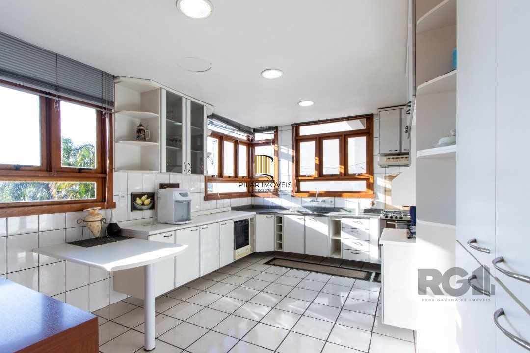 Casa 3 dormitórios no bairro Ipanema
