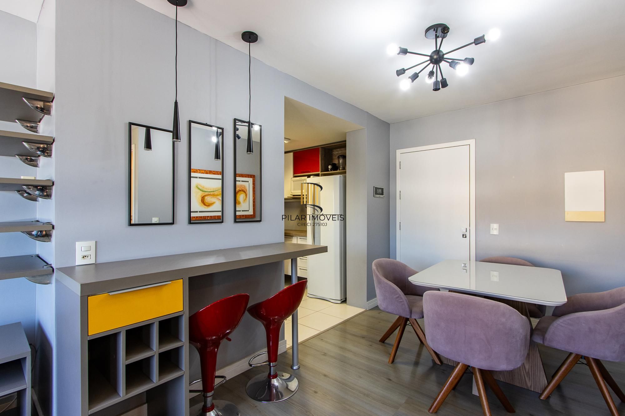 Apartamento com 2 quartos e 65m² à venda em Tristeza, Porto Alegre.