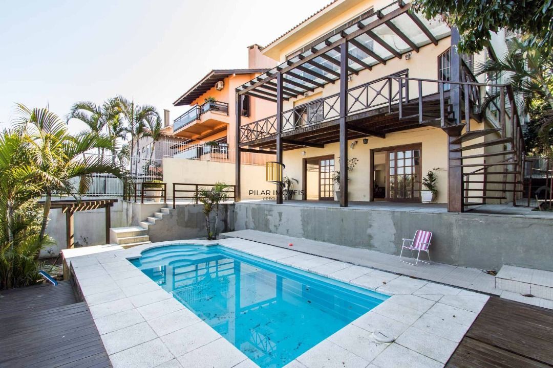 Casa para Venda - 393.58m², 4 dormitórios, sendo 2 suites, 6 vagas - Vila Assunção