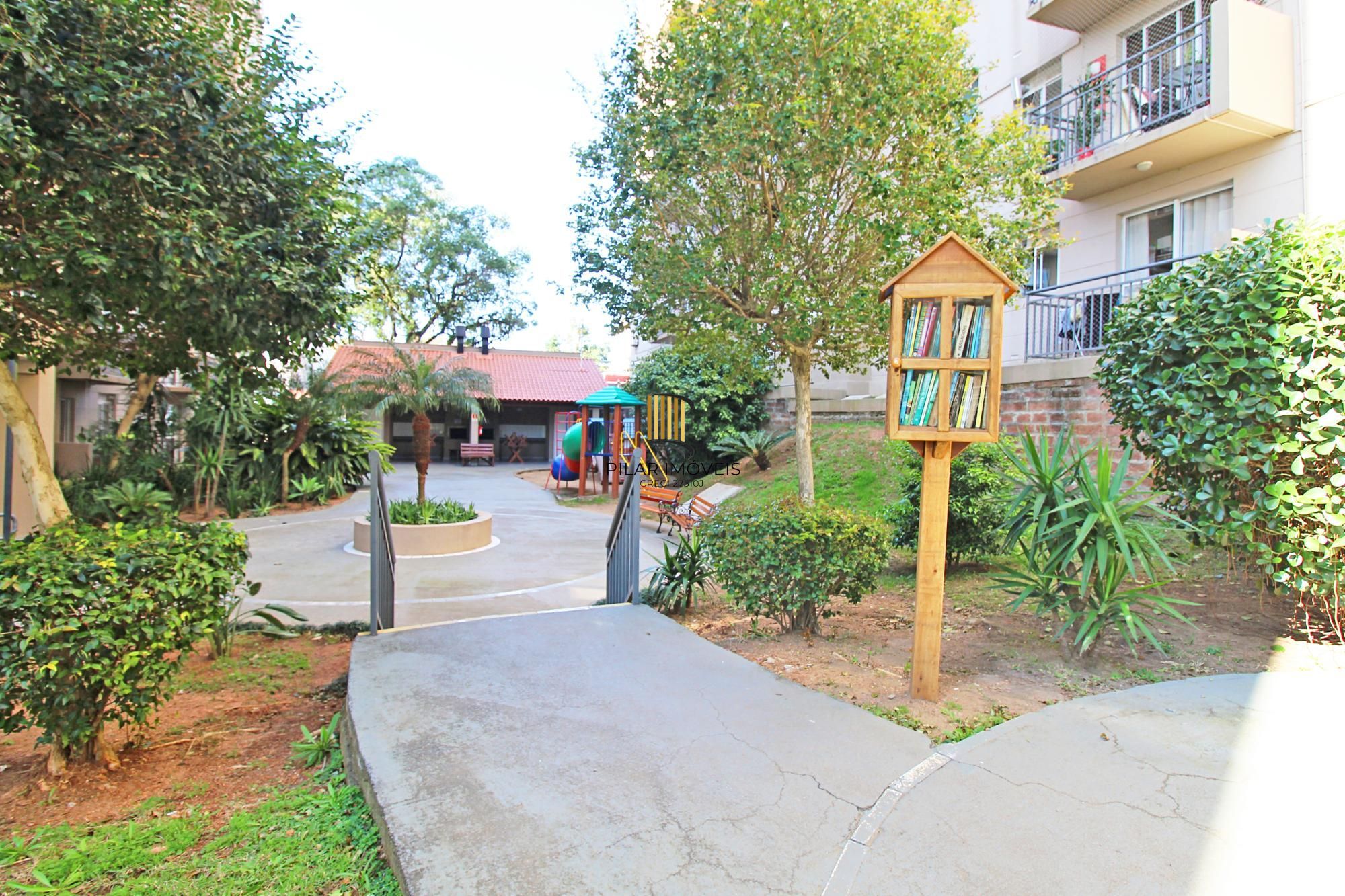 Apartamento de 3 dormitórios, 1 suíte e 2 vagas de garagem cobertas.