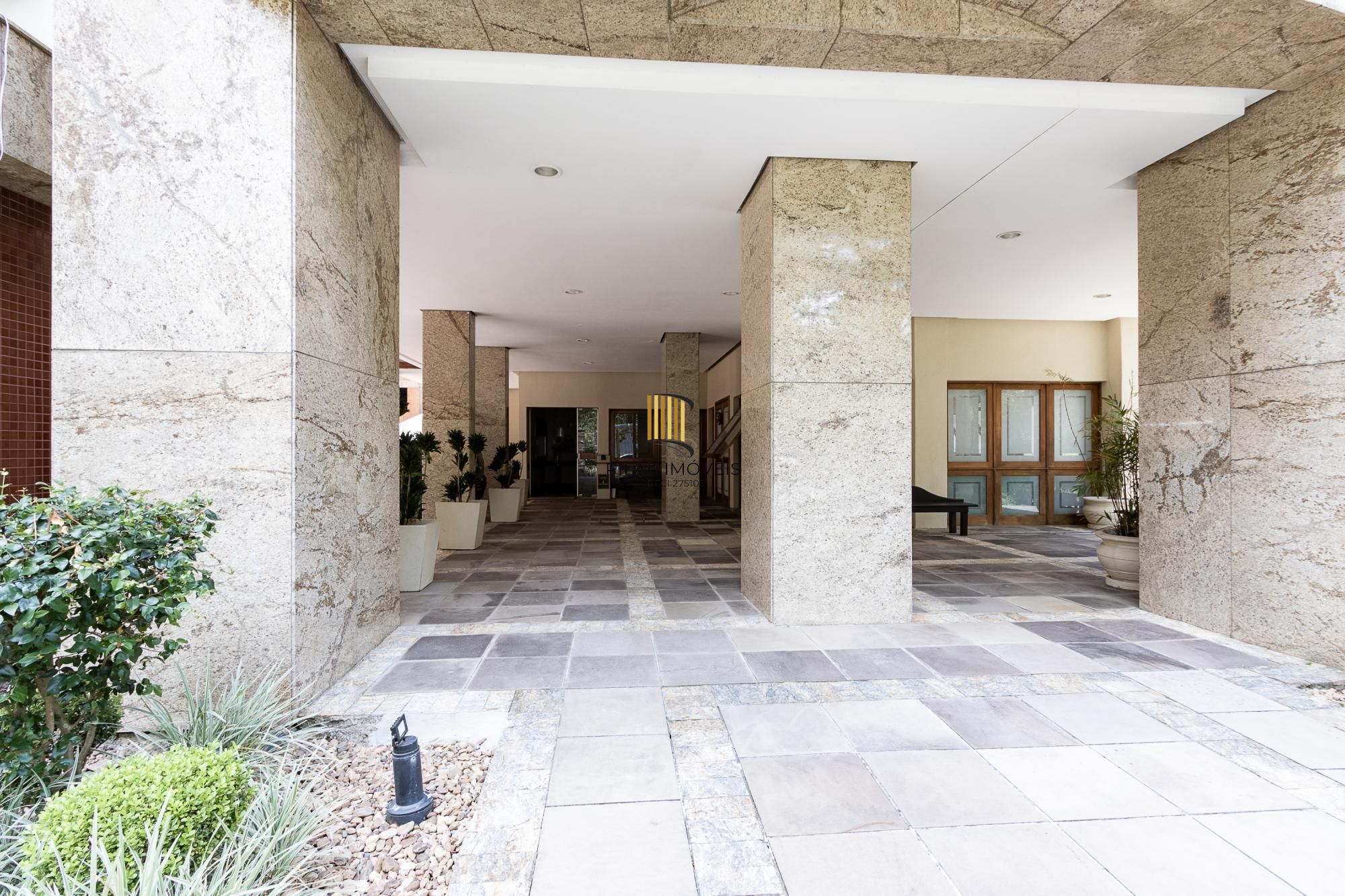 Apartamento 3 quartos, 1 suite, dependência, sacada com churrasqueira, 2 vagas - Bairro Menino Deus