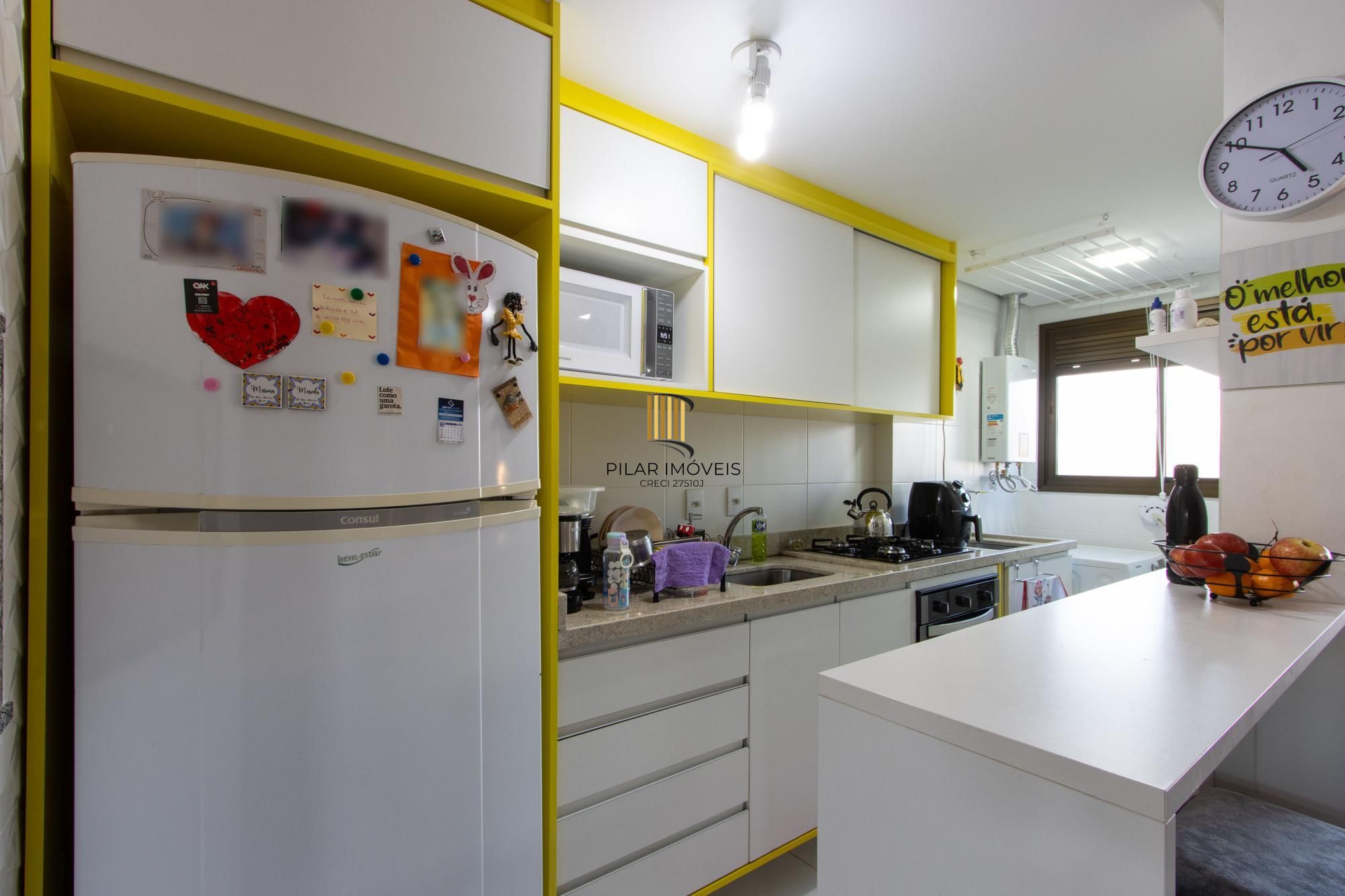 Apartamento de 62m²,  2 dormitórios com suíte, churrasqueira, vaga coberta, infraestrutura completa, na zona sul de Porto Alegre.